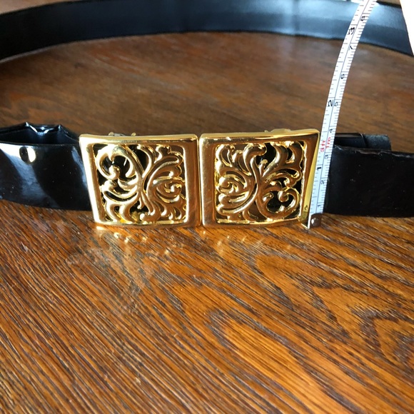 Vintage 80’’s/90’s Talbots Patent Leather Black Shiny Gold Clasp Buckle Belt - Picture 7 of 8